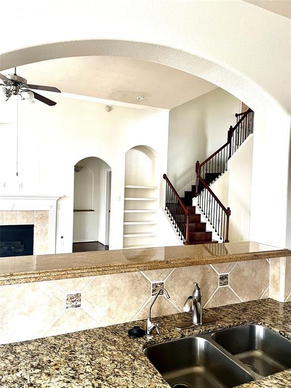 Building Photo - 18003 Blues Point Dr