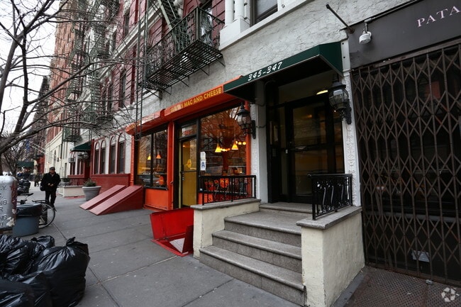 Building Photo - 339-341 E 12th St