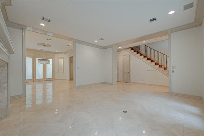 Building Photo - 109 Asbury St