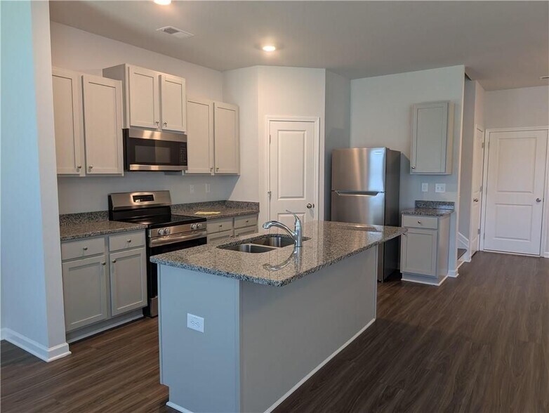 Building Photo - 106 Brexley Dr
