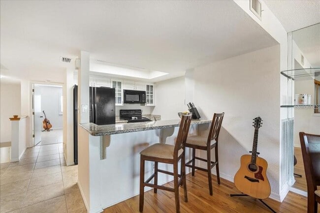 Building Photo - 9558 Tara Cay Ct