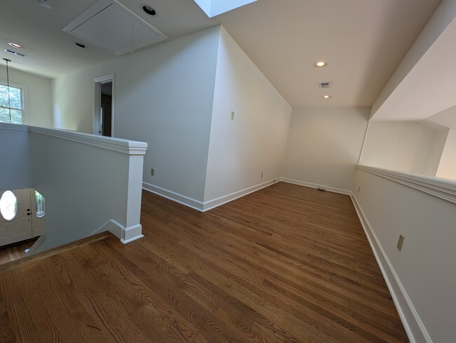 Building Photo - 407 Clairton Ct