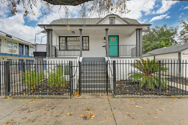 Building Photo - 1419 30th St