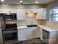 Building Photo - Newly Remodeled two bedroom 1.5 bath suite...