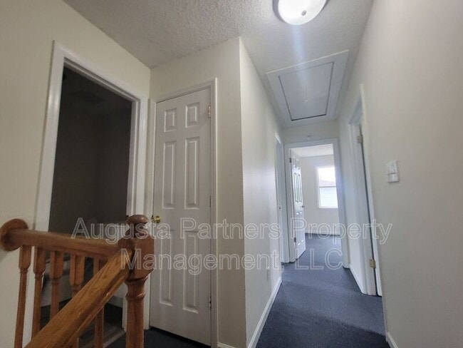 Building Photo - 3513 Wyevale Dr