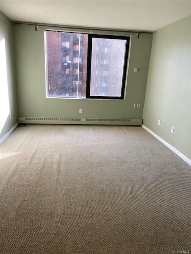 Building Photo - 4 Martine Ave