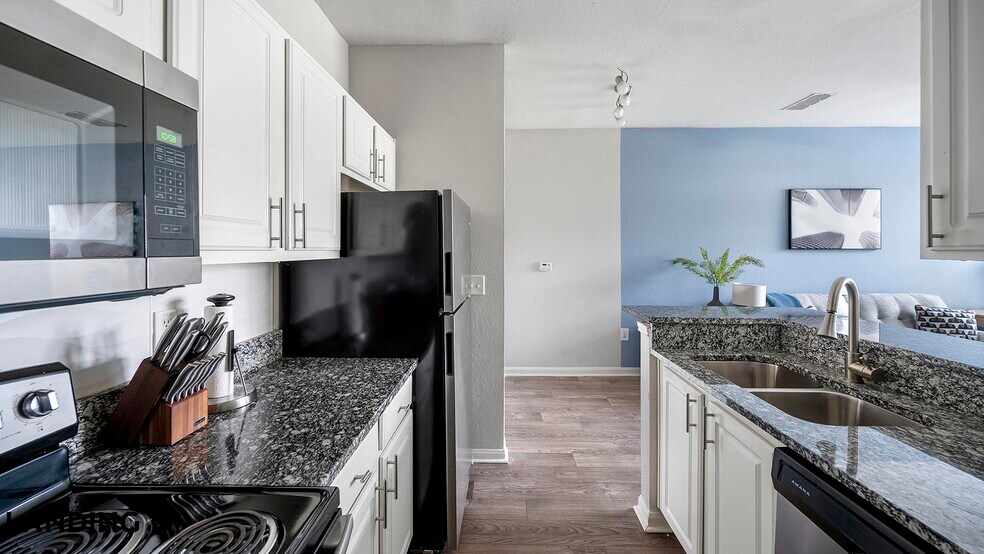 Building Photo - 261 Veterans Pkwy