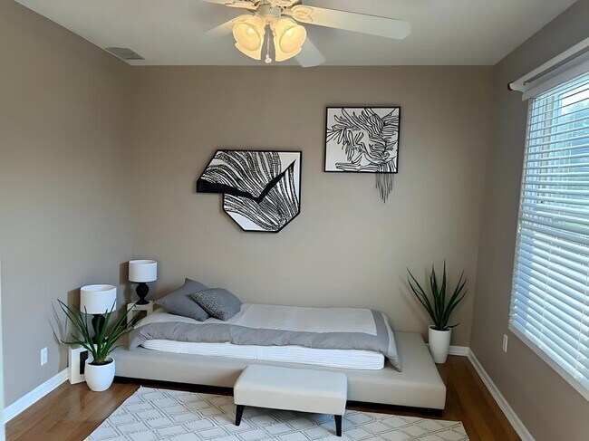 Building Photo - 5490 Fox Path Ln