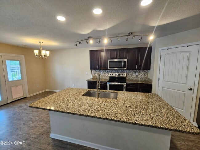 Building Photo - 4707 Windsor Park Ln