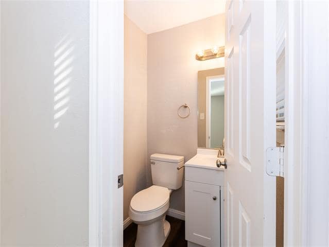 Building Photo - 1022 Daniels Dr