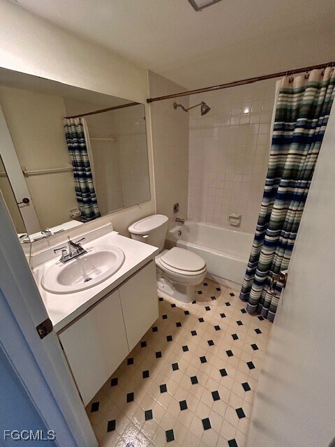 Building Photo - 1408 Park Shore Cir