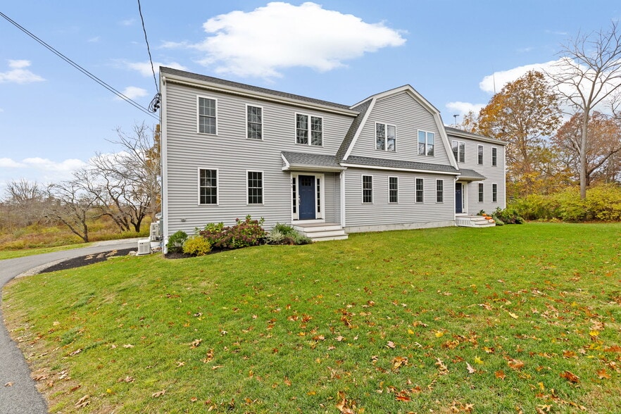 Primary Photo - 145 Driftway