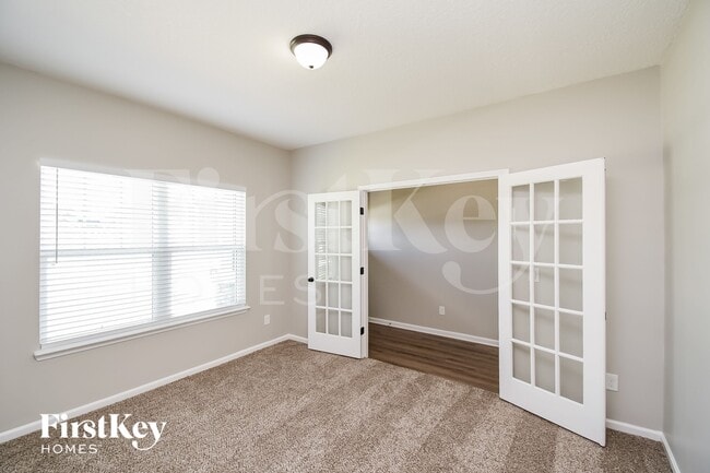 Building Photo - 388 Gillespie Gardens Dr