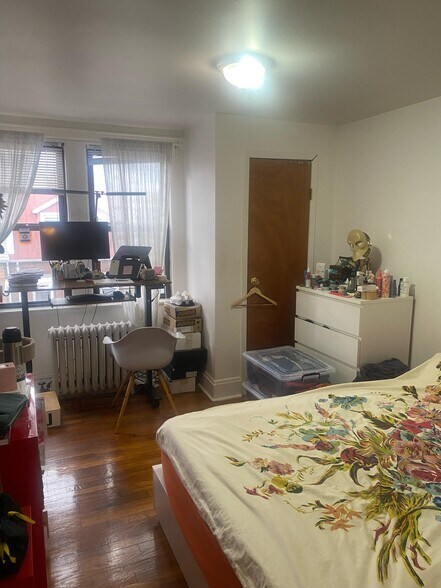 Building Photo - 2067 32nd St