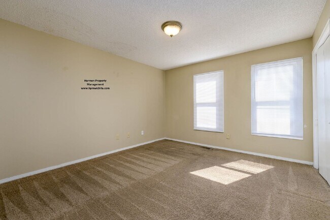 Building Photo - 9242 E Funston Ct
