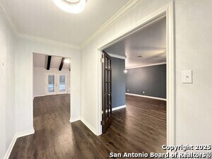 Building Photo - 814 Finale Ct