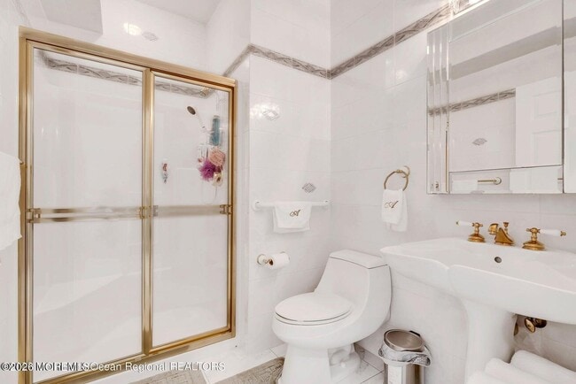 Building Photo - 7 MacKenzie Rd