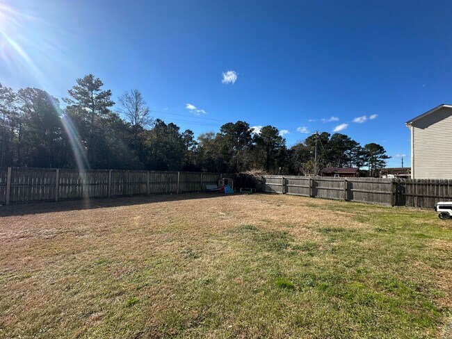 Building Photo - 101 Spain Dr