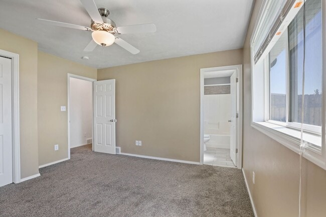 Building Photo - 5 Bed 3 Bath Home in Rigby