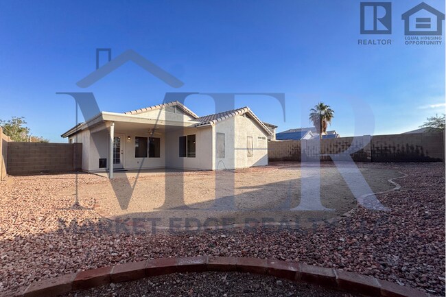Building Photo - 3Bed/2Bath Home at Northern/107th Ave! $199 MOVE-IN SPECIAL! Ready for Immediate Move-In!