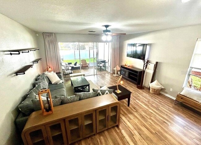 Building Photo - 8488 Sandy Beach St