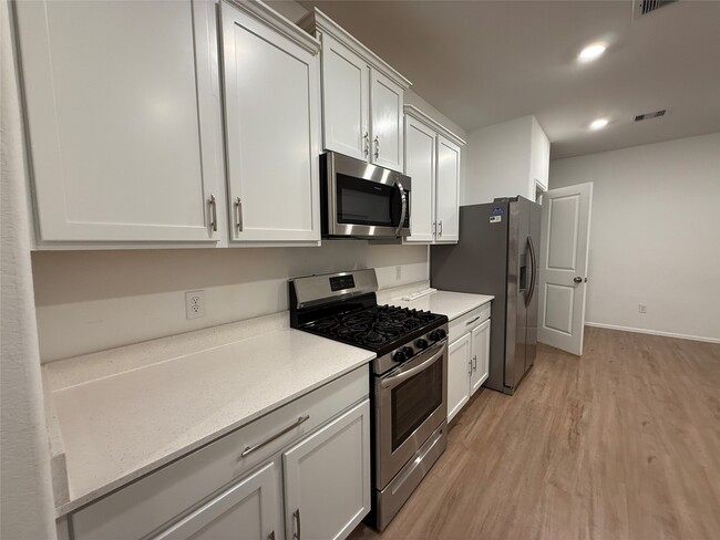 Building Photo - 1739 Sahara Dr