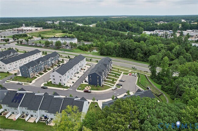 Building Photo - 11190 Winding Brook Terrace Dr