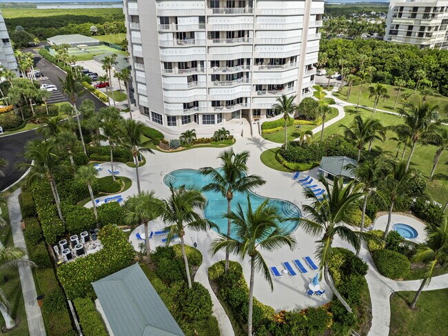 Building Photo - 5051 N Hwy A1A