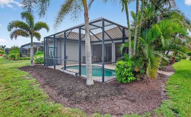 Building Photo - 10812 Trophy Dr