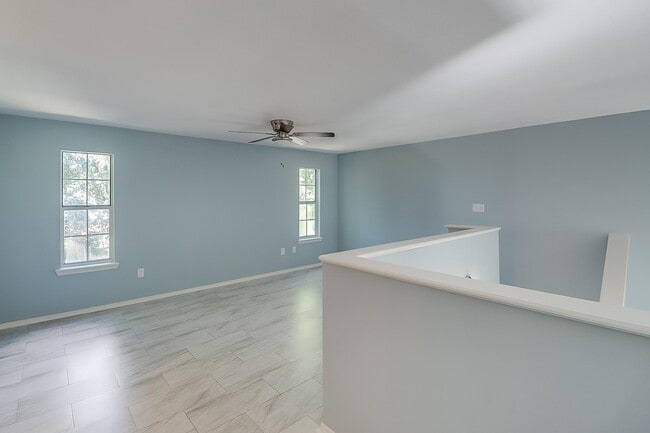 Building Photo - 1714 James Buchanan Dr