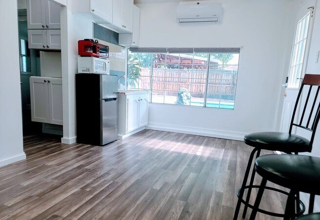 Building Photo - 17739 Welby Way