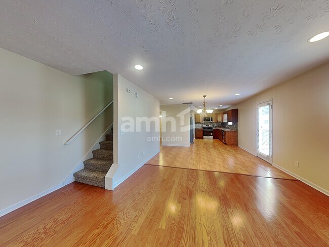 Building Photo - 4298 Persian Ct