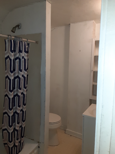 Building Photo - 258 High St