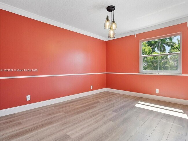 Building Photo - 1175 Peregrine Way
