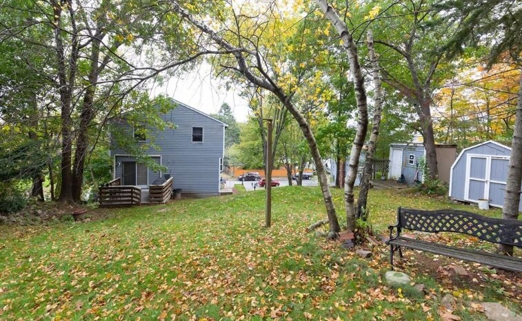 Building Photo - 52 Winnepurkit Ave