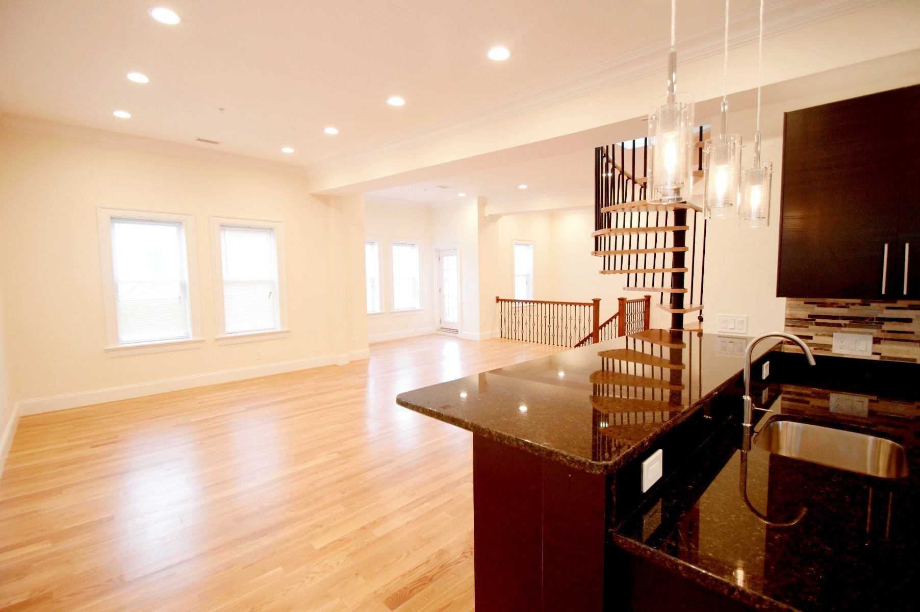 Building Photo - 78 Browne St