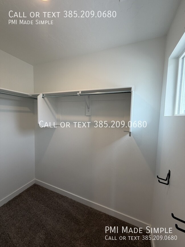 Building Photo - 1356 S Windy Rdg Dr
