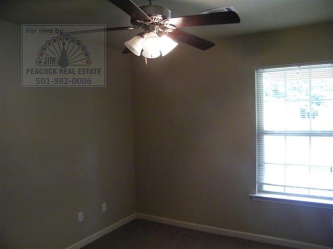 Building Photo - 220 Natalie Ln