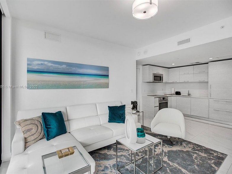 Building Photo - 1300 S Miami Ave