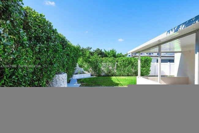 Building Photo - Southwest 26th Street, Miami, FL 33133 - 3 BR 2 BA single-family home