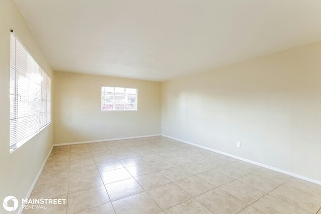 Building Photo - 3305 W Pierson, Phoenix, AZ 85017