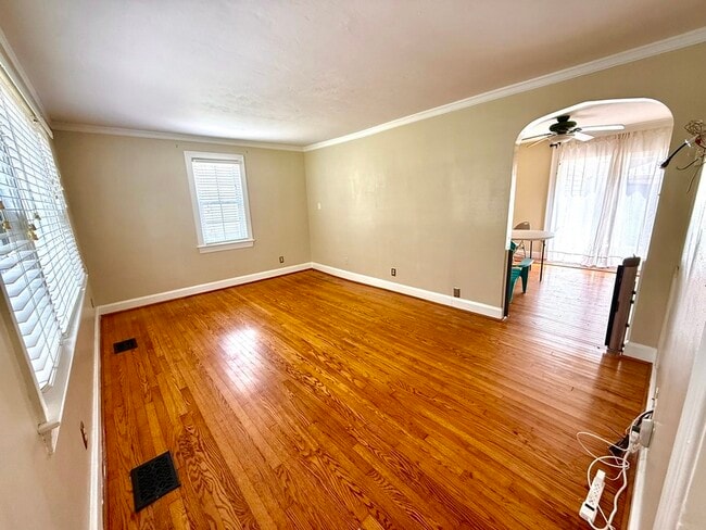 Building Photo - 9500 Sturgis St