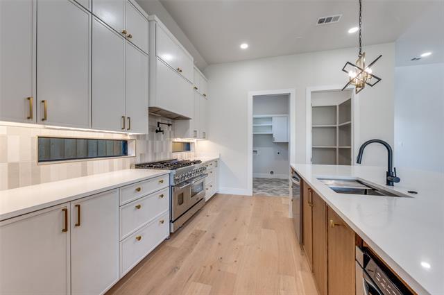 Building Photo - 9409 Lenel Pl