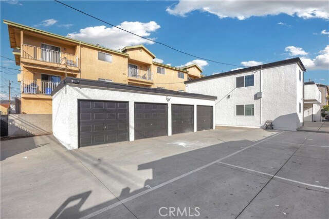 Building Photo - 1075 Molino Ave