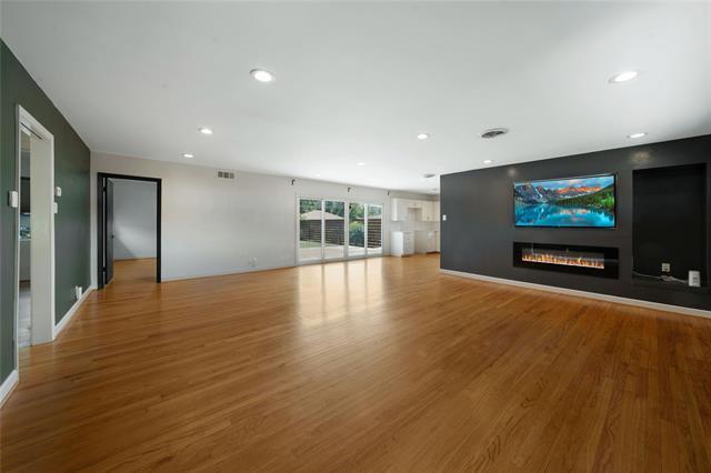 Building Photo - 10208 San Lorenzo Dr