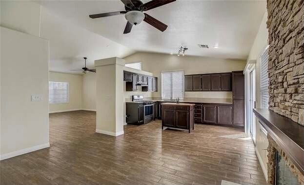 Building Photo - 4705 Crimson Leaf Dr