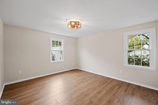 Building Photo - 6361 Woodland Ridge Ct