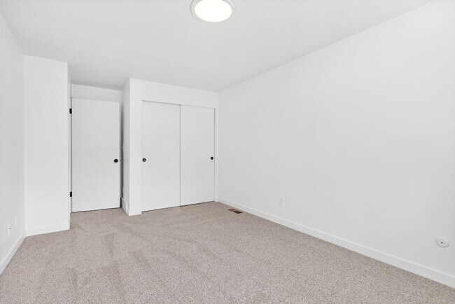 Building Photo - 24728 Marlene Way