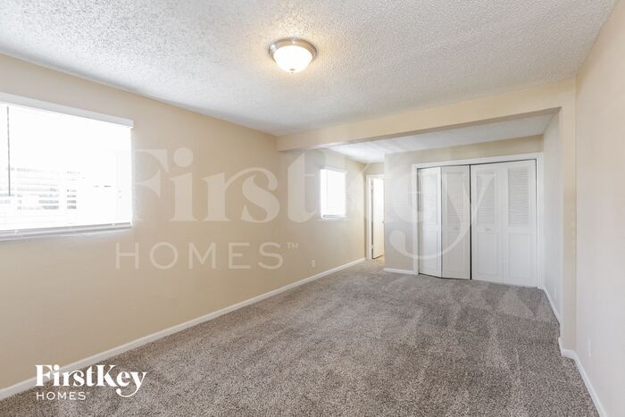 Building Photo - 2929 W Rancho Dr