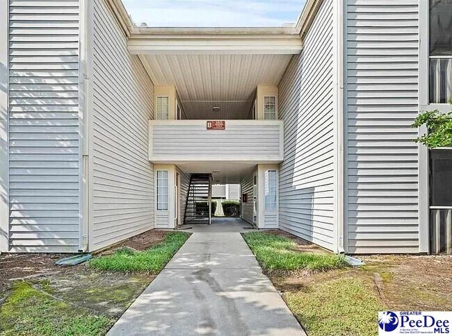 Building Photo - 701 Coventry Ln